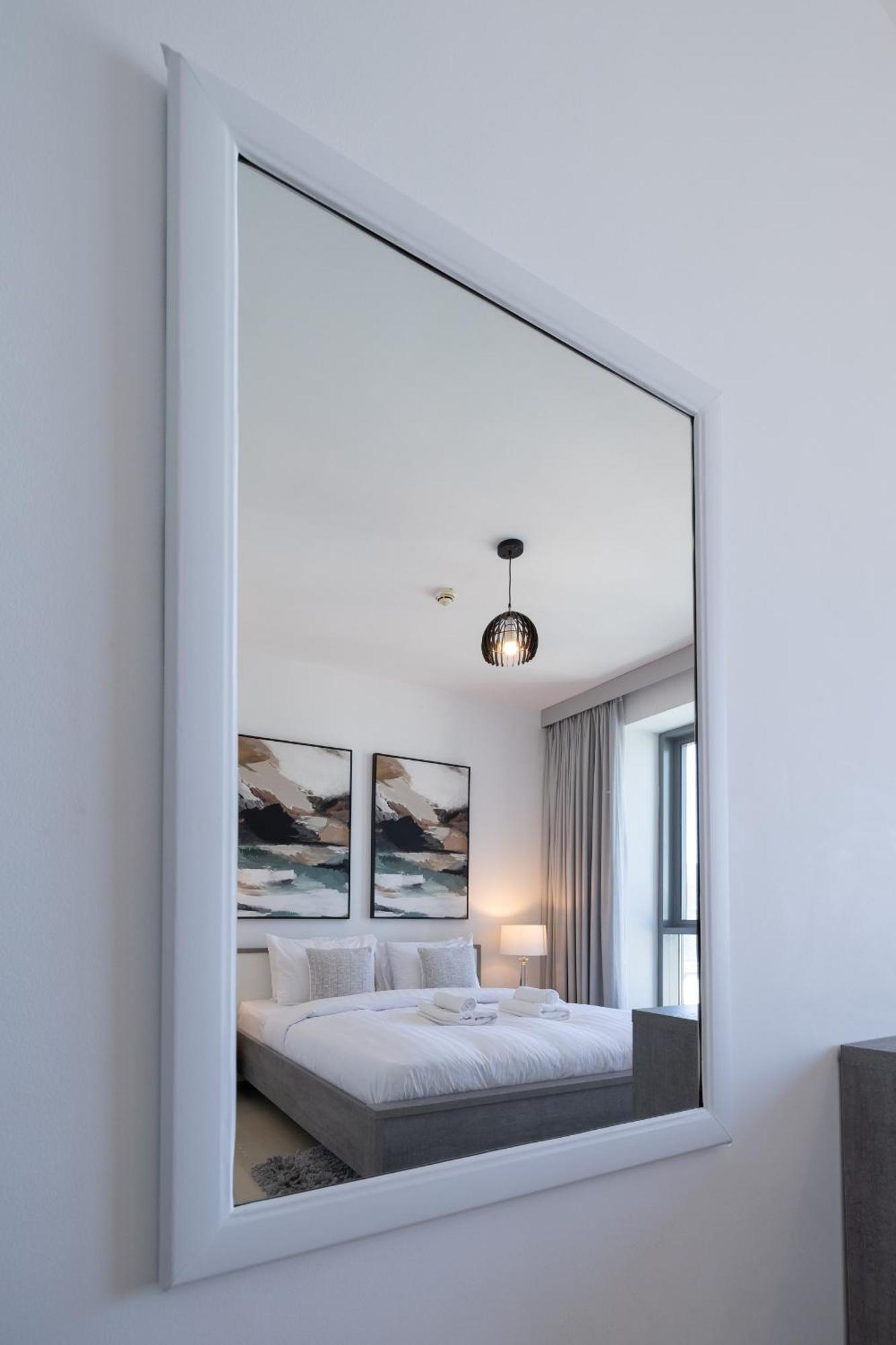 Signature Burj Khalifa View Apartment